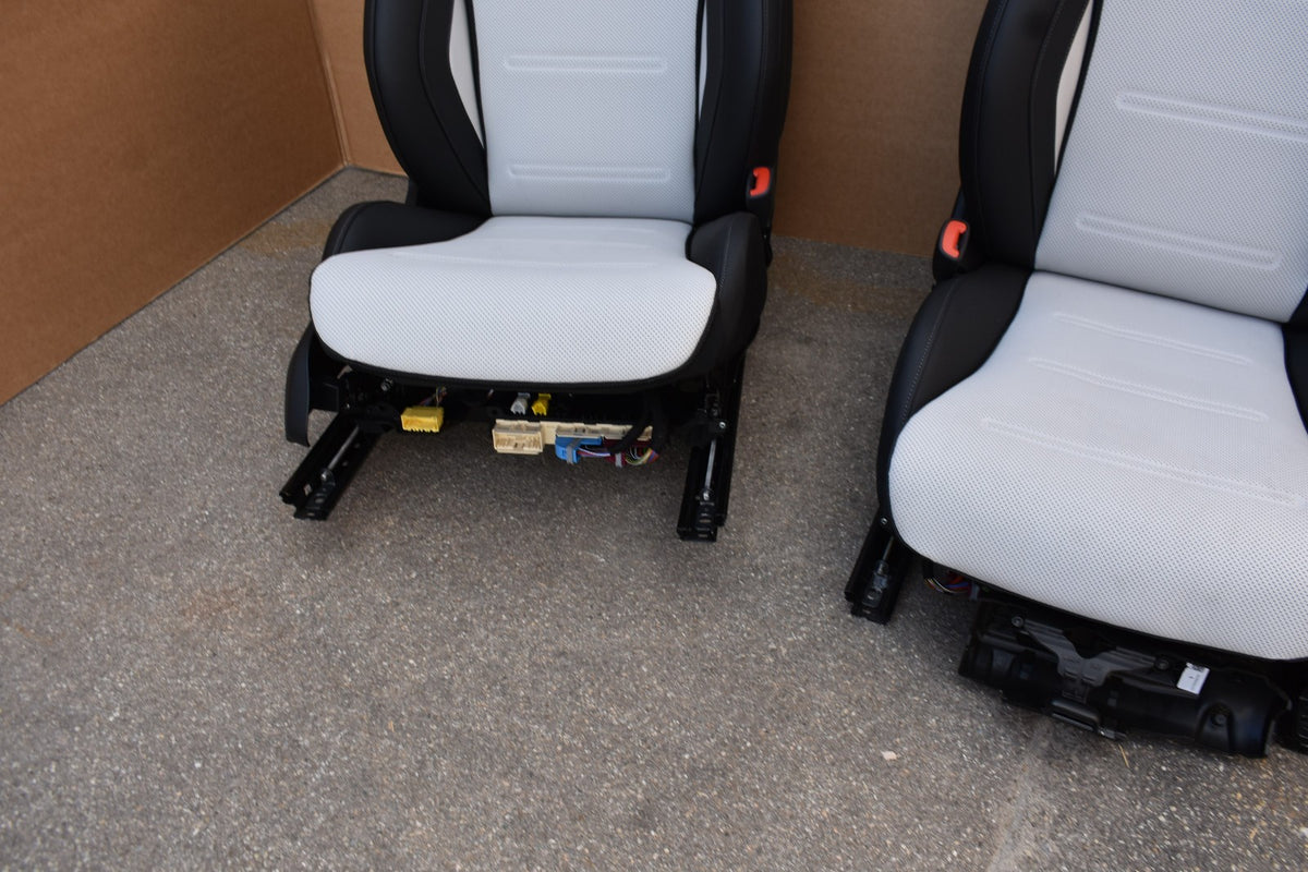 Mercedes wS214 W214 E Klasse T Modell Amg Sitze vorne Ledersitze Massage weiss