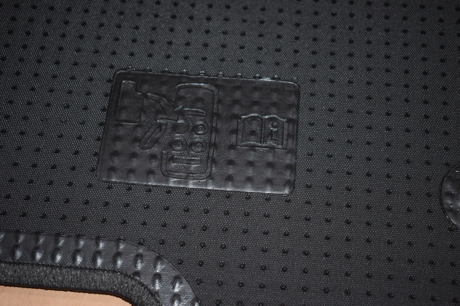 Original Velour Cadillac XT4 Fußmatten schwarz Teppich