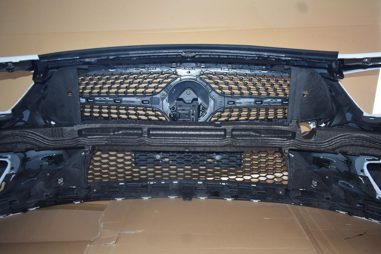 Original Mercedes w257 CLS Stoßstange vorne AMG w257 bumper front