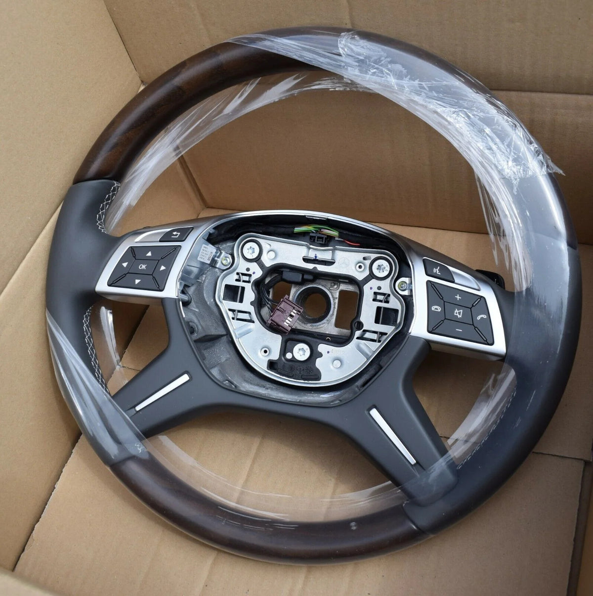 Original Mercedes w166 Holzlenkrad GL ML A1664600118 7J14 basaltgrau dunkel Holz