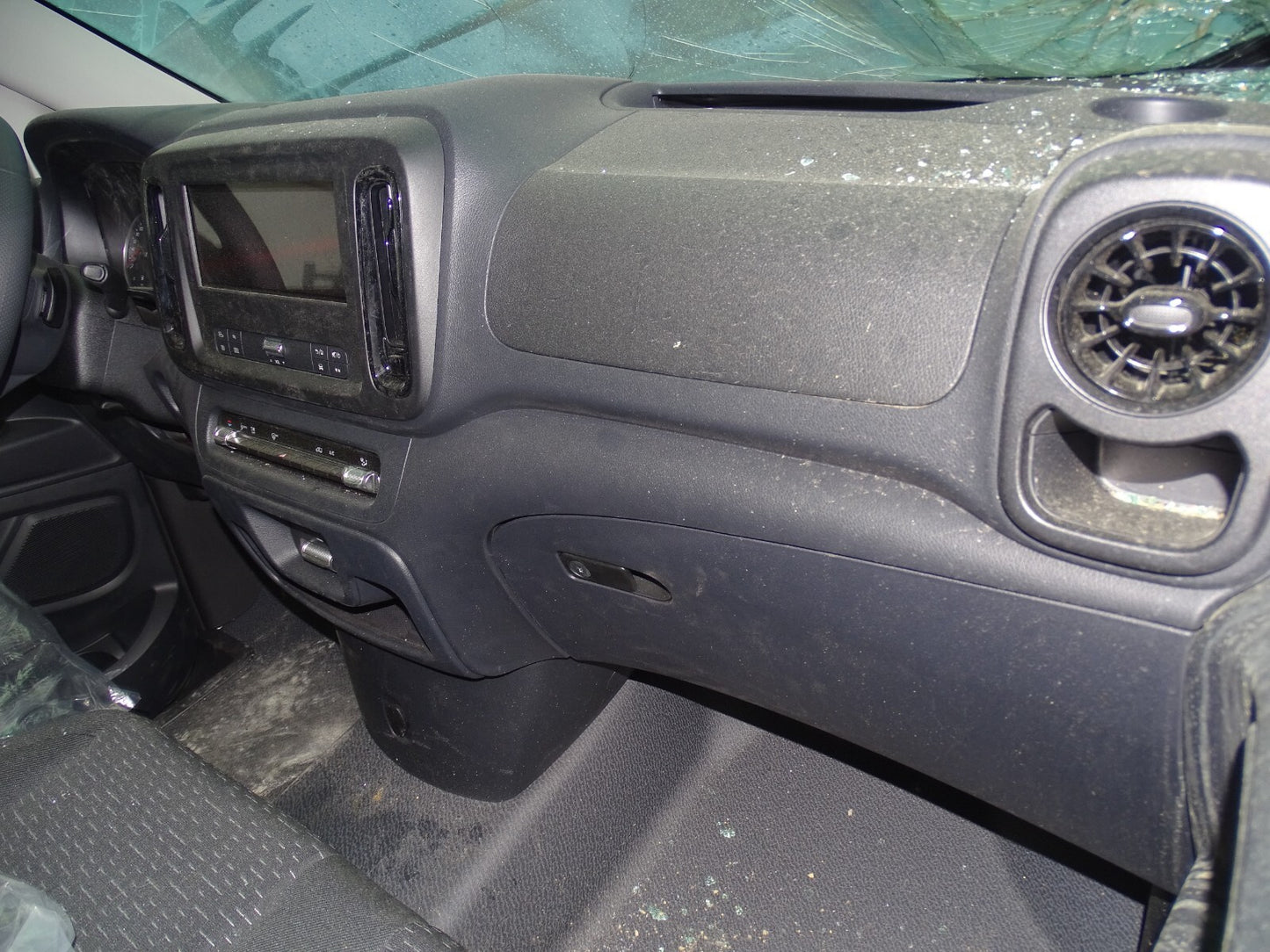 Mercedes w447 vito mixto tourer Armaturenbrett Cockpit Tacho navi comand 2025