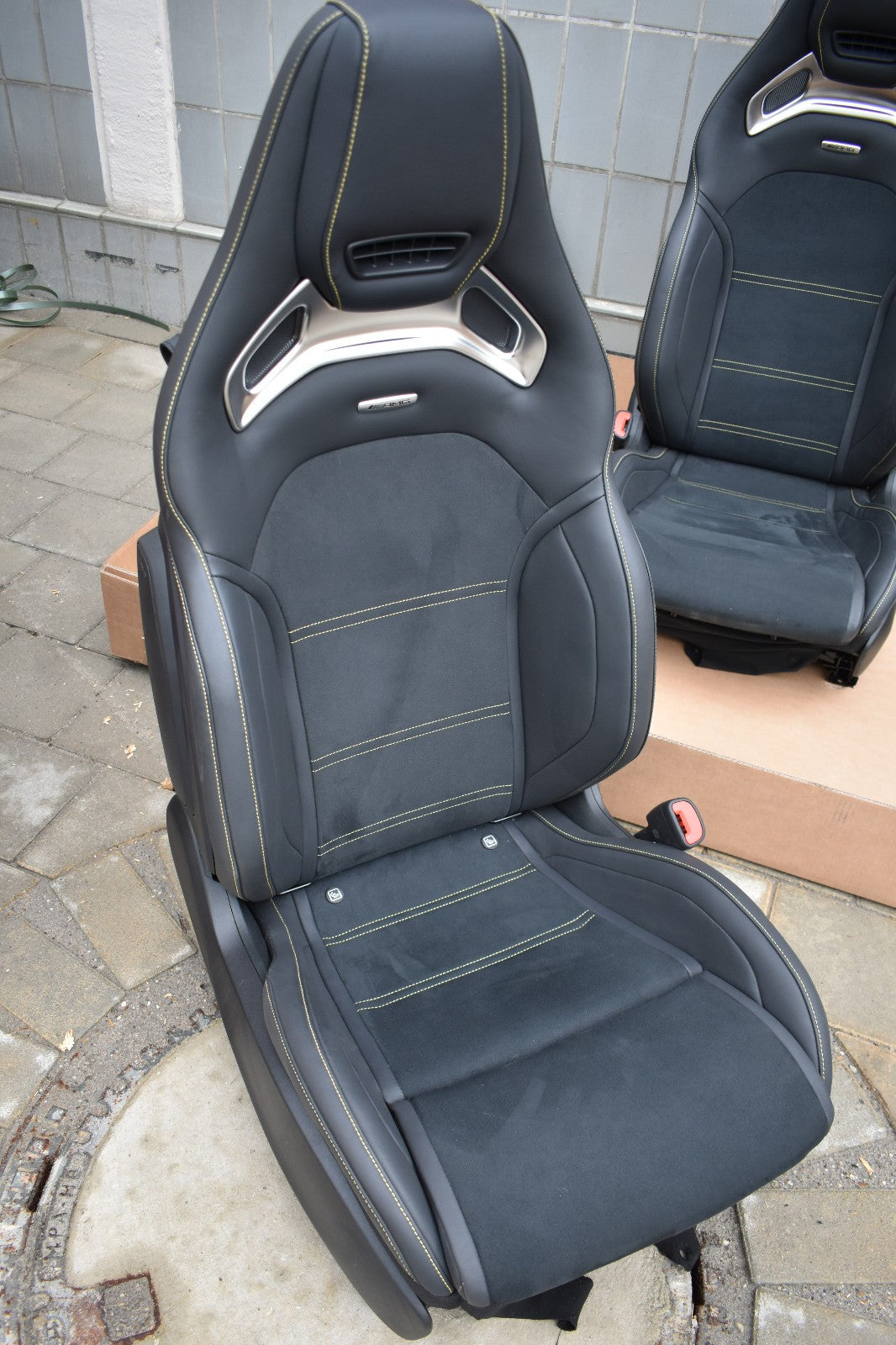 Mercedes AMG Performance Sitze SL R232 OEM Seats Alcantara SL63 Seats Cabrio
