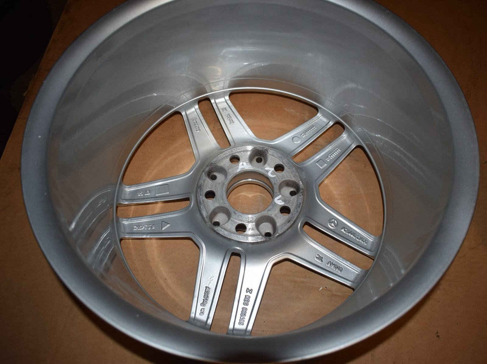 1x Original Mercedes w204 C Klasse Alufelge 17 Zoll a2044012400 8,5Jx17 Et58