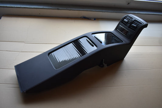 Original Mercedes C218 w218 Cls Armlehne Mittelkonsole hinten lila Ablagefach