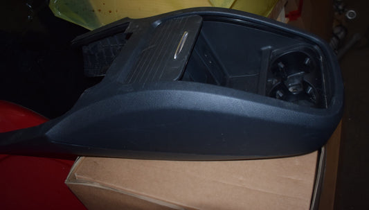 Original Mercedes w447 V Klasse Mittelkonsole Cupholder Ladeanschluss USB C Fach