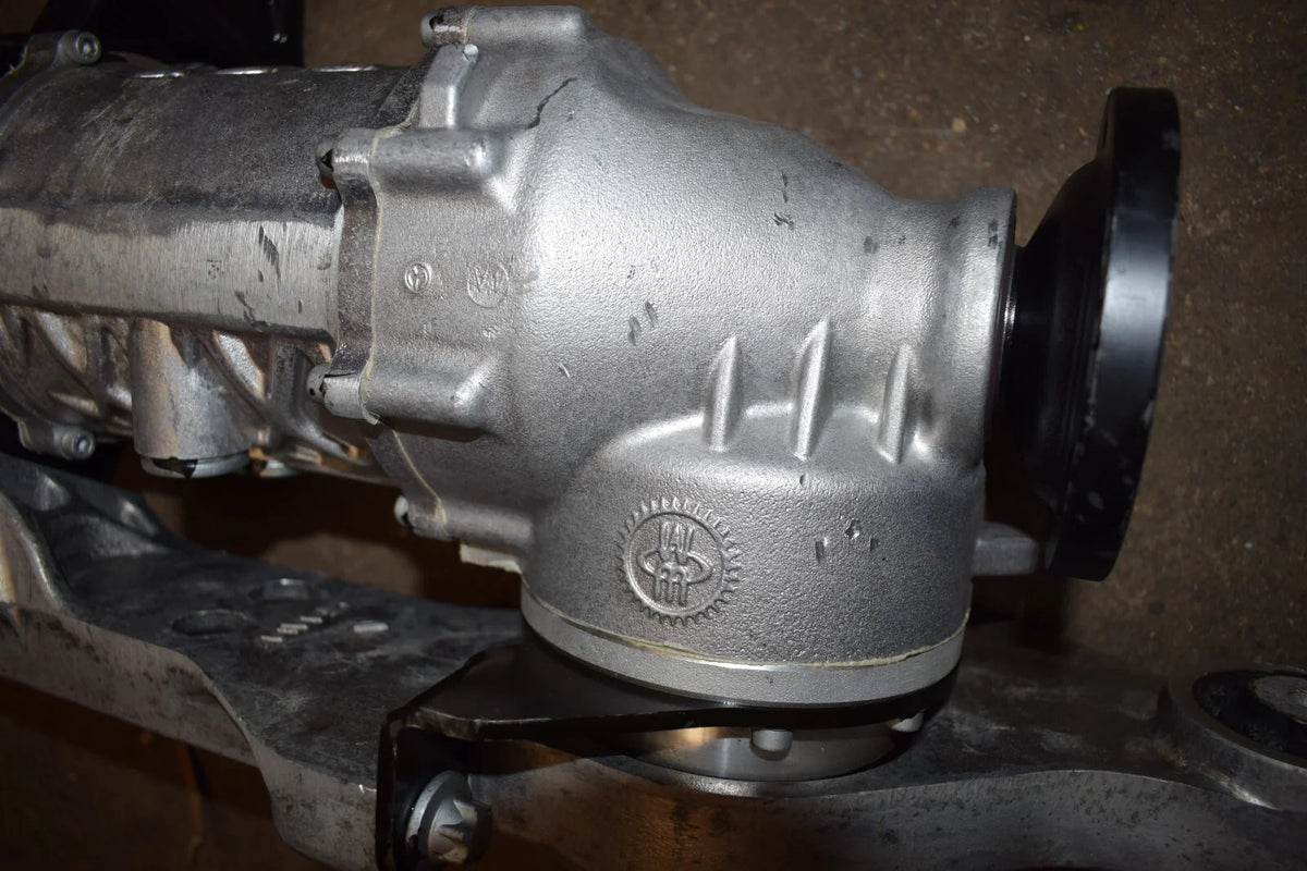 Mercedes w639 Differential 4x4 Vito Viano Vorderachsgetriebe a6393300402 4 matic