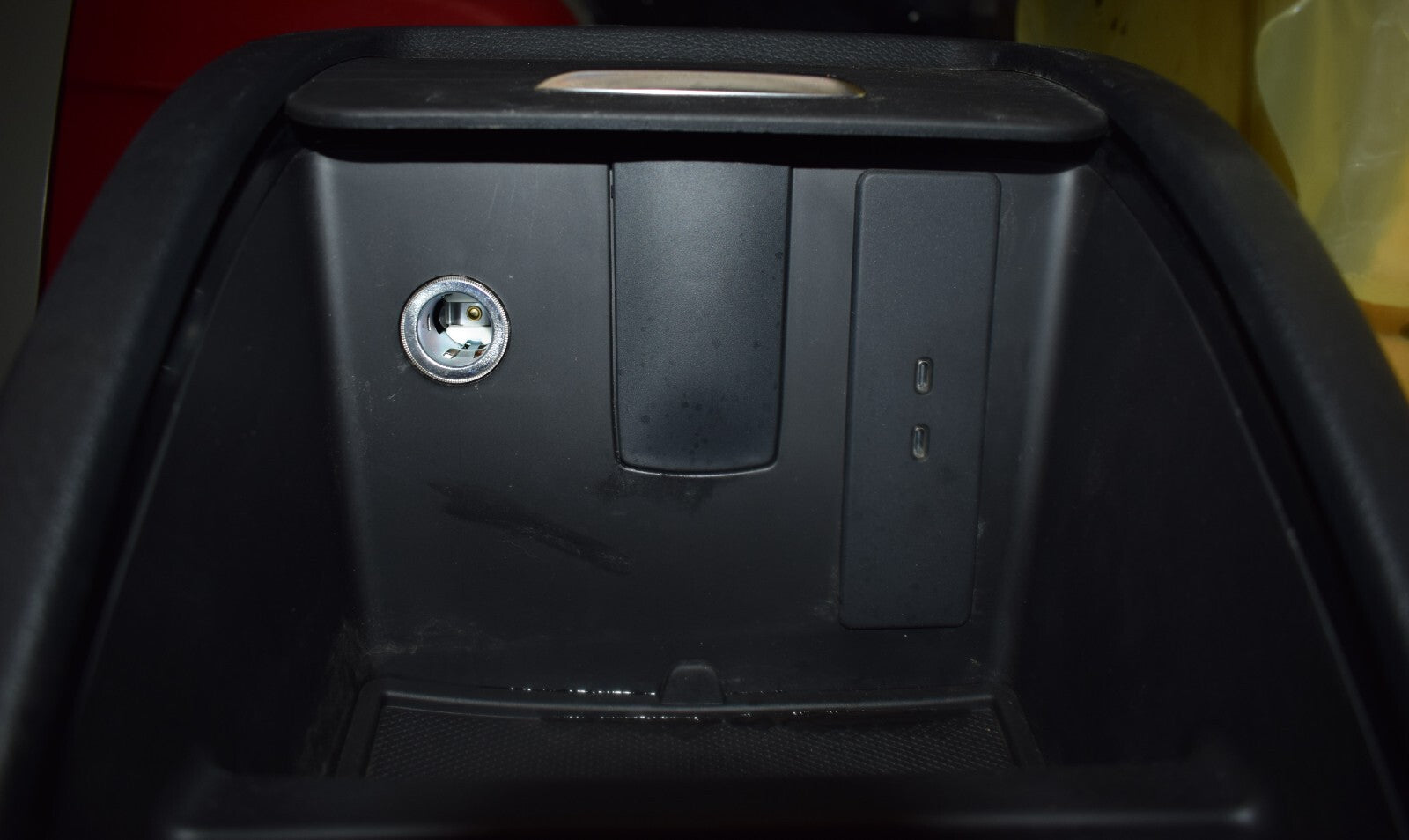 Original Mercedes w447 V Klasse Mittelkonsole Cupholder Ladeanschluss USB C Fach