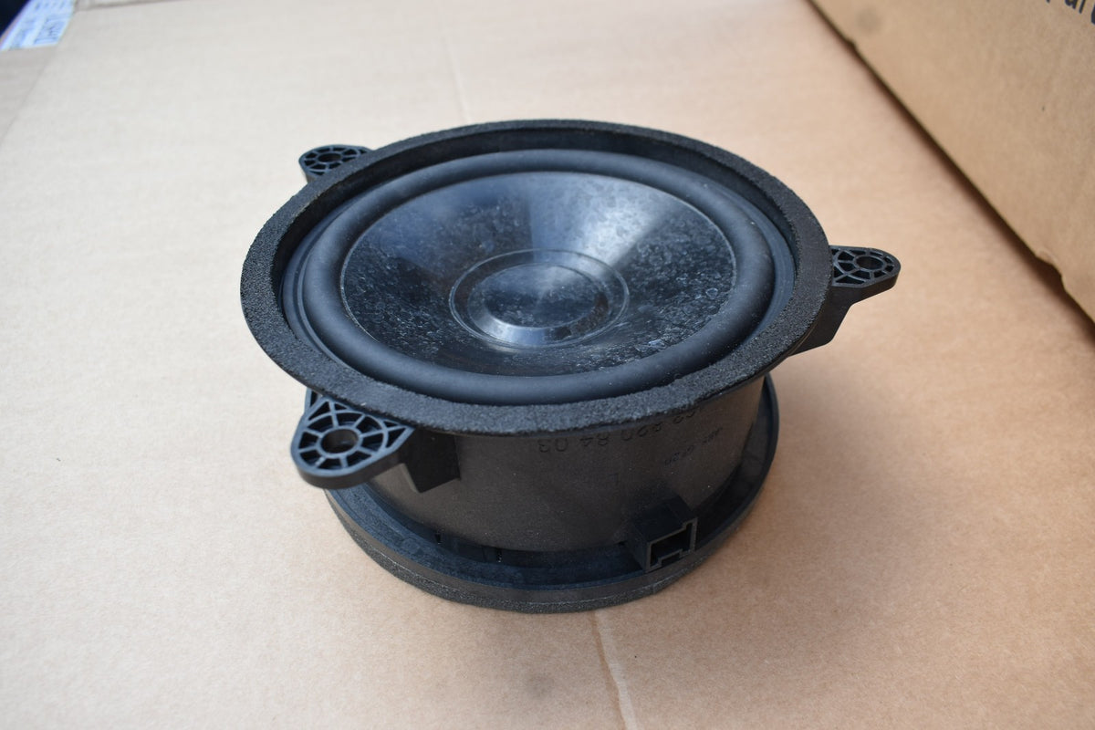 1x Original Mercedes Lautsprecher w463 G Klasse a4638208403