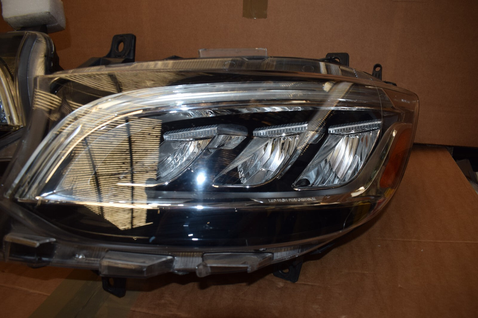 Original Mercedes Sprinter W907 Scheinwerfer LED USA rechts links head light