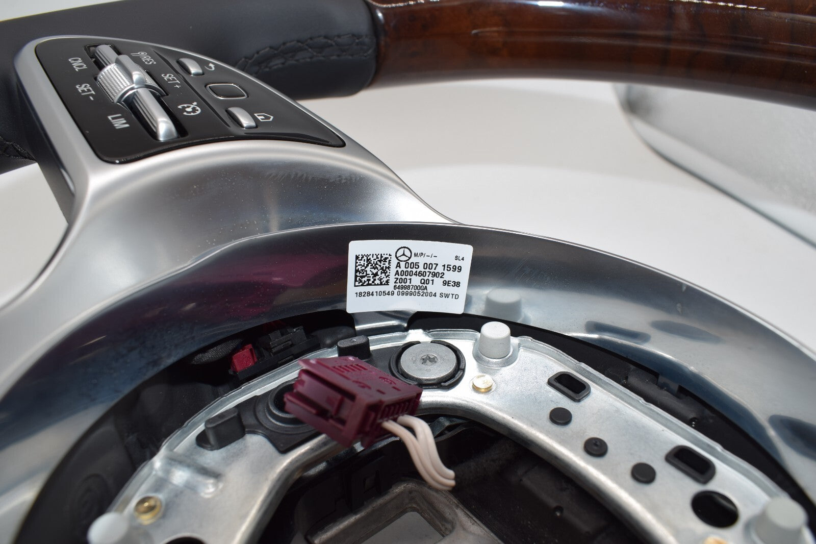 Original Mercedes Holzlenkrad Lenkrad w213 Leder E Klasse schwarz a0004607902