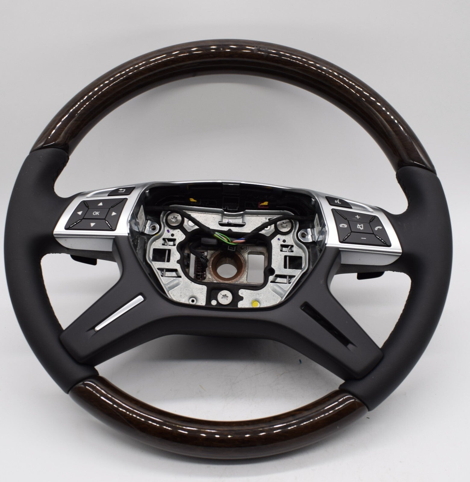Original Mercedes w166 Holzlenkrad GL ML A1664609903 9E38 schwarz Holz