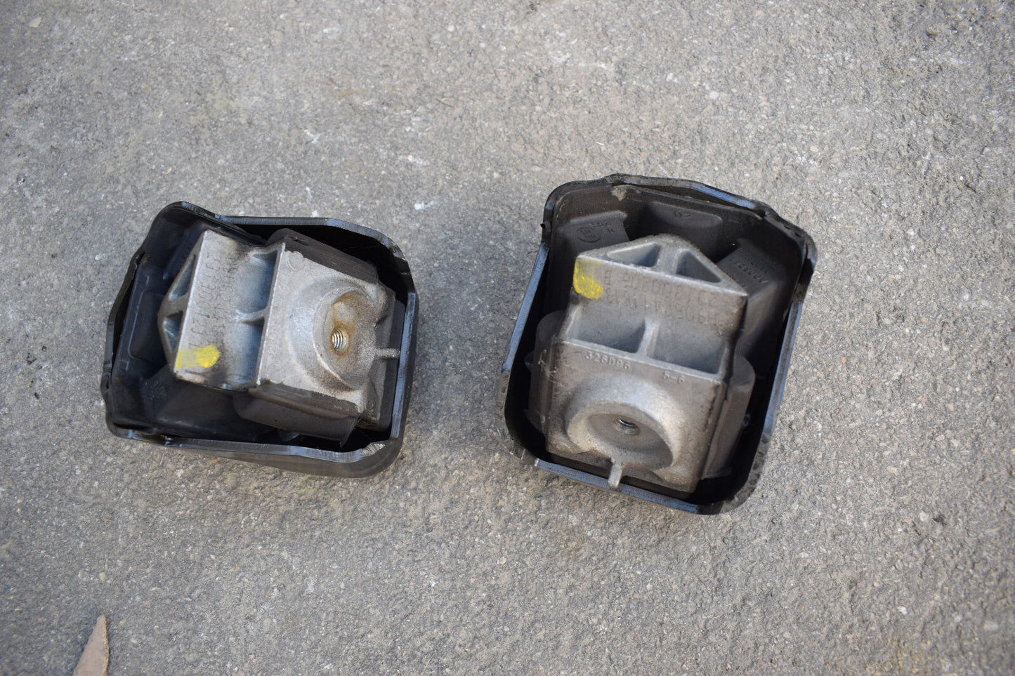 1x Paar original Mercedes Motorlager w906 w906 Om642 V6 neu Sprinter