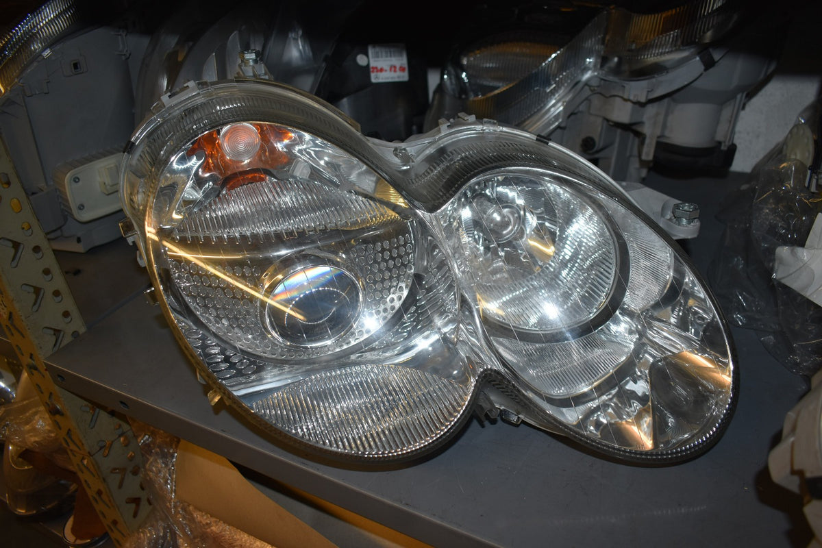 Original Mercedes SL R230 Scheinwerfer rechts Xenon