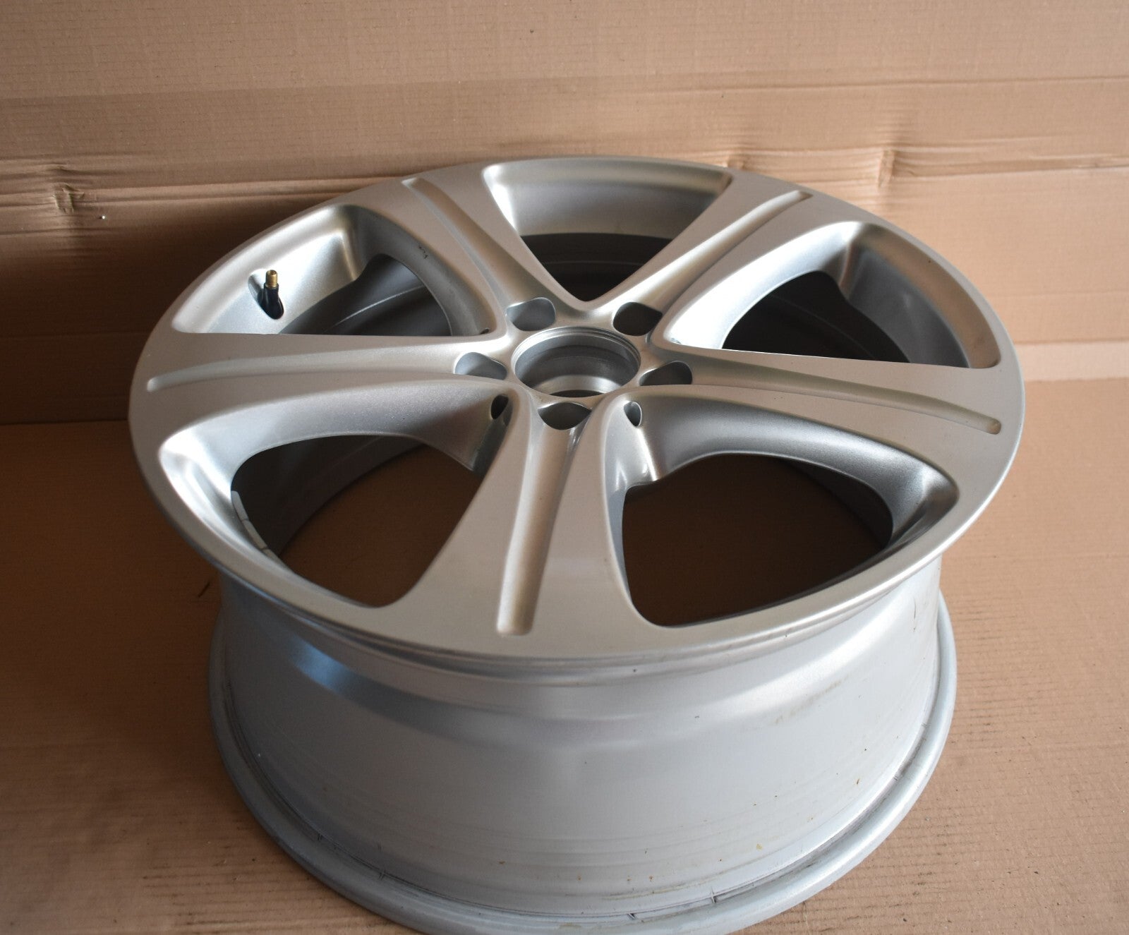 1x Original Mercedes Alufelge E Klasse w213 a2134011400 8 x 18 ET43