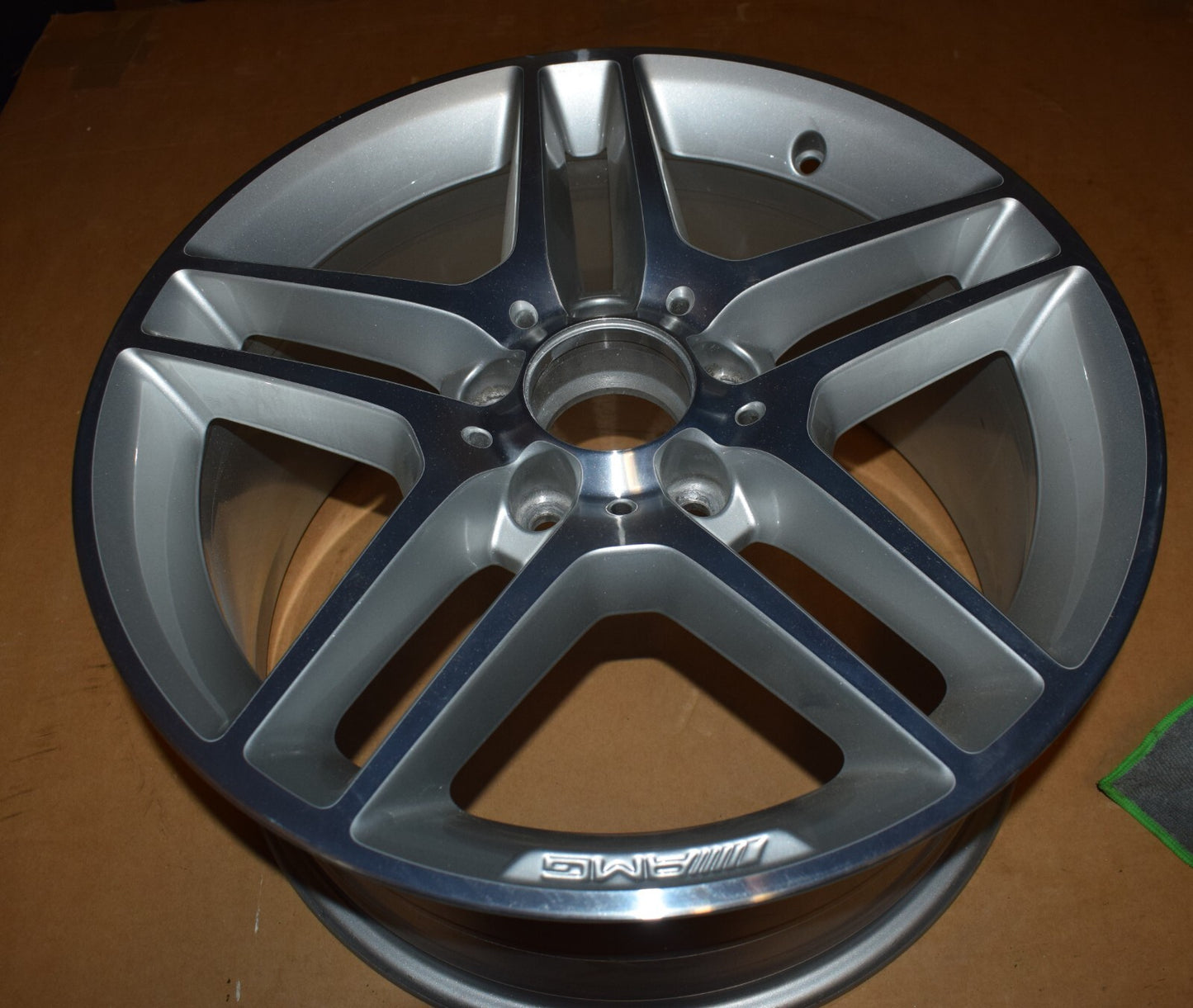1x Original Mercedes w204 C Klasse Alufelge 17 Zoll a2044012400 8,5Jx17 Et58