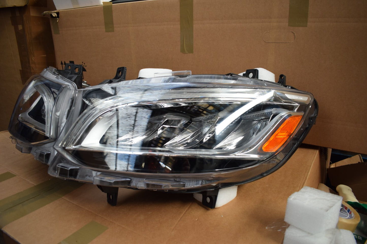 Original Mercedes Sprinter W907 Scheinwerfer LED USA rechts links headLight
