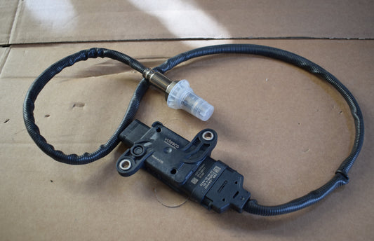 1x Original Mercedes w907 w910 NOX Sensor A0009050819 OM654