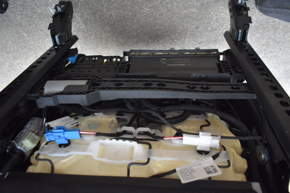 Original Mercedes GLA H247 247 Performance Innenausstattung Sitze AMG 45S