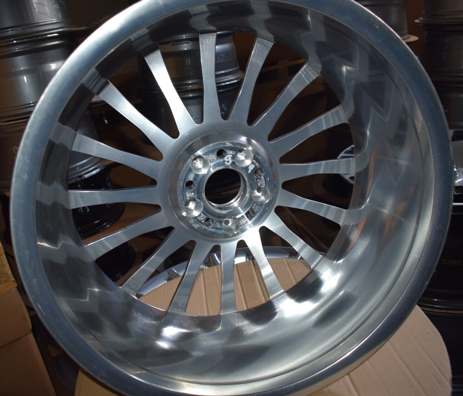 1x Original Mercedes AMG w222 w217 S Klasse Alufelge a2224011000 8,5jx20 H2 ET39
