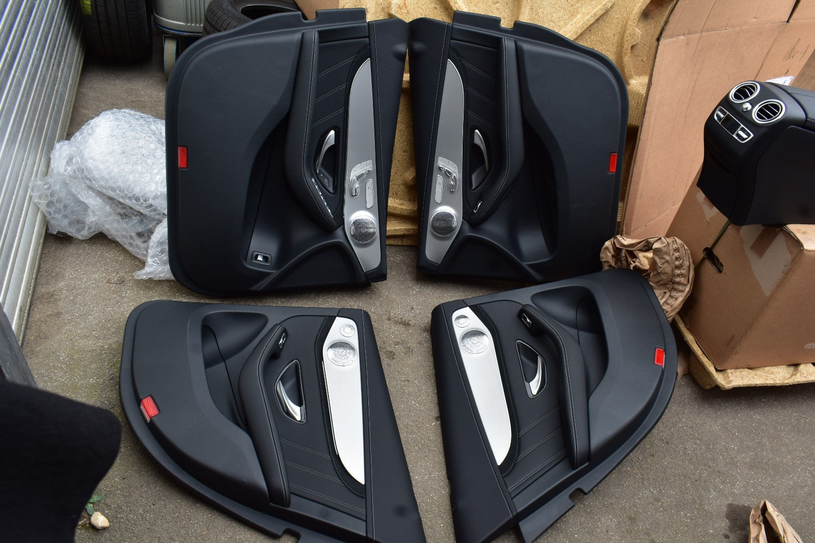Original Mercedes w205 C Klasse Türverkleidung Satz Nappa Leder AMG Türpappe