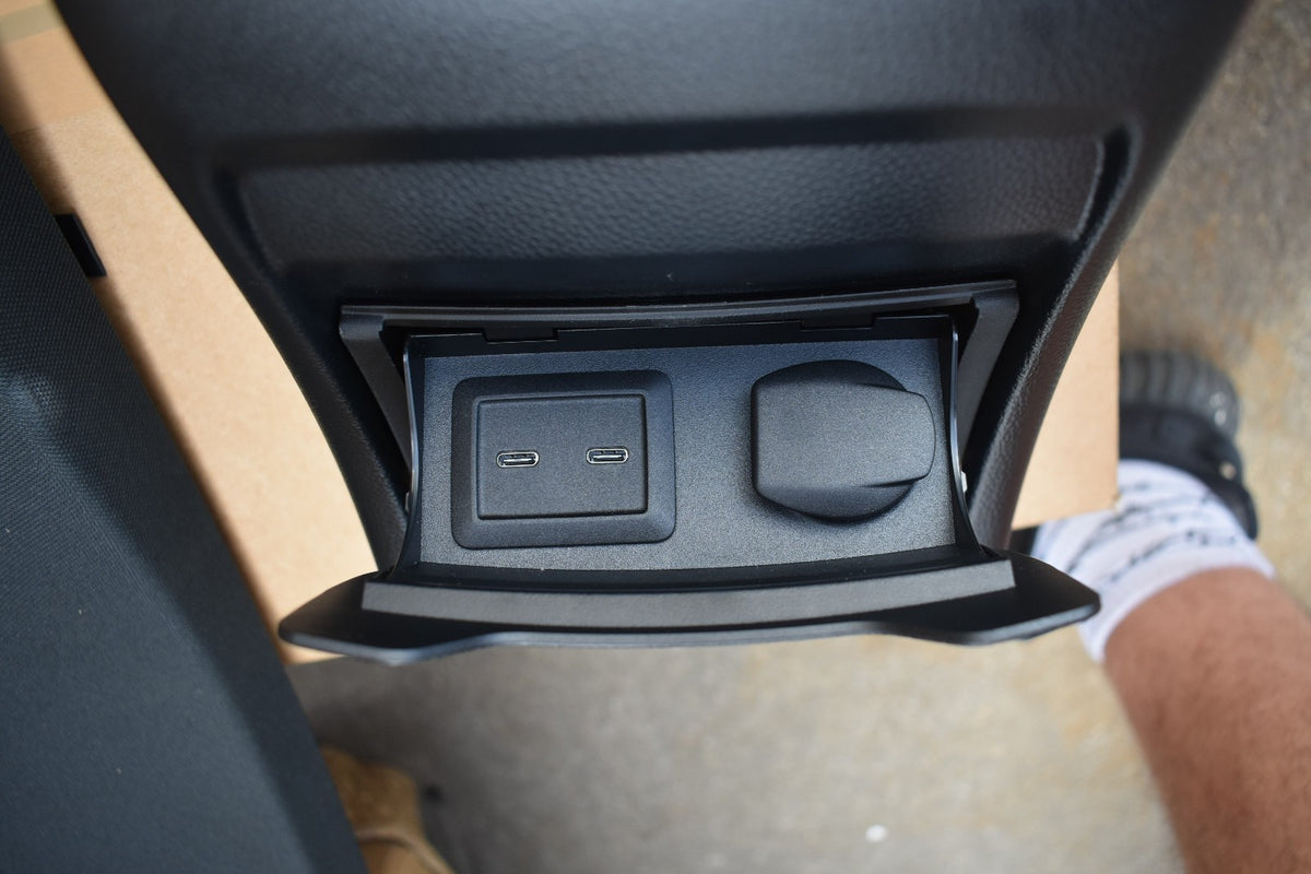 Original Mercedes w205 C Klasse Mittelkonsole Luftdüse hinten USB C
