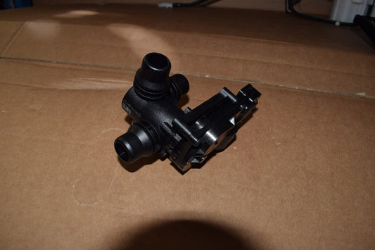 1x Original Mercedes Kühlmittelpumpe Pumpe a0005061300 w463 w222 w447 w907
