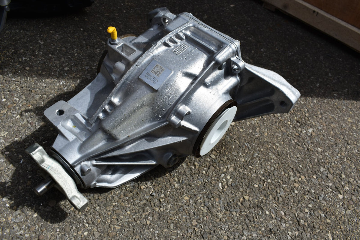 Original Mercedes w205 Differential a2053502724 a 2053502724