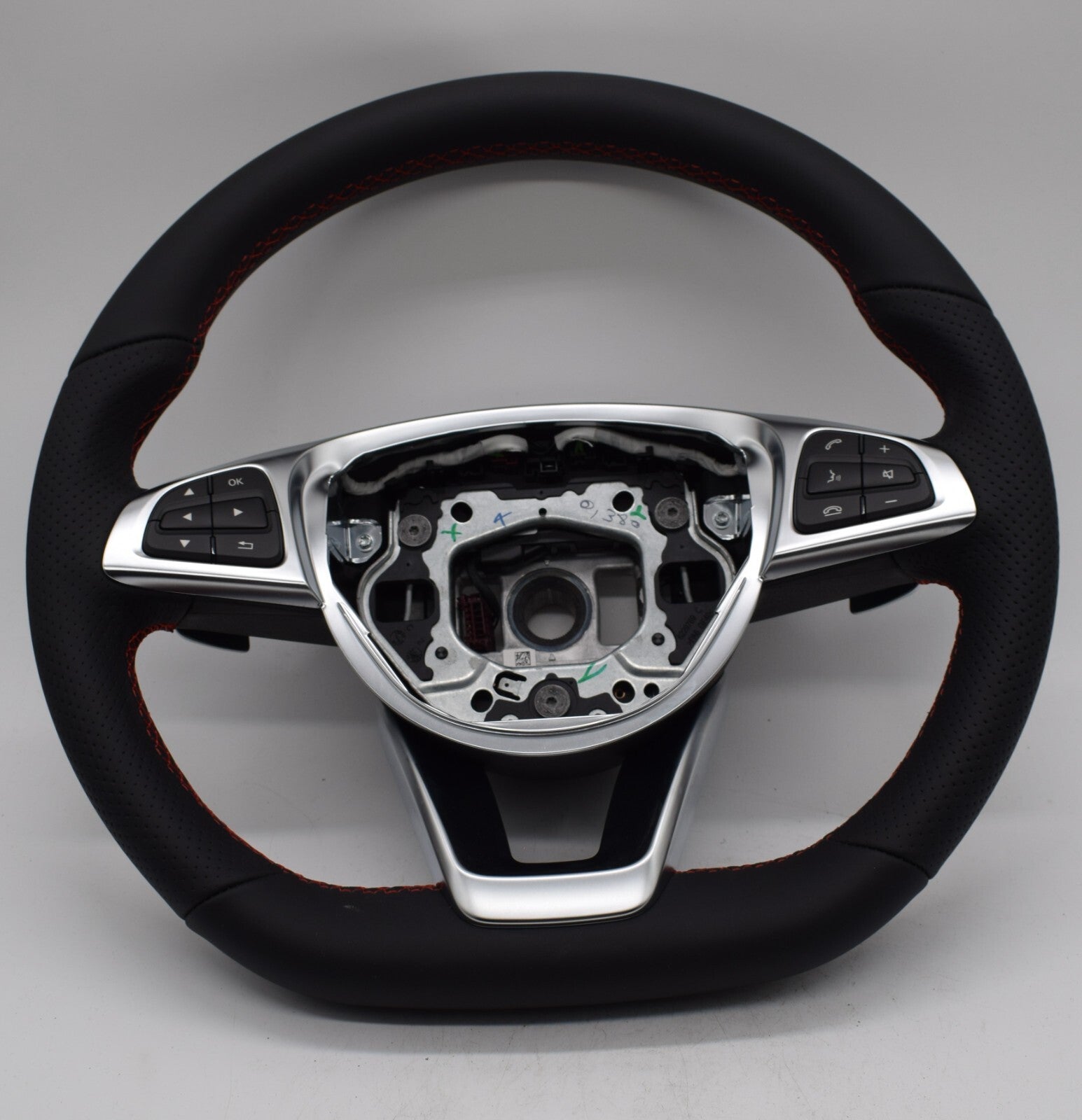 Original Mercedes AMG Line A Klasse w117 W156 GLA Sportlenkrad a0004606711