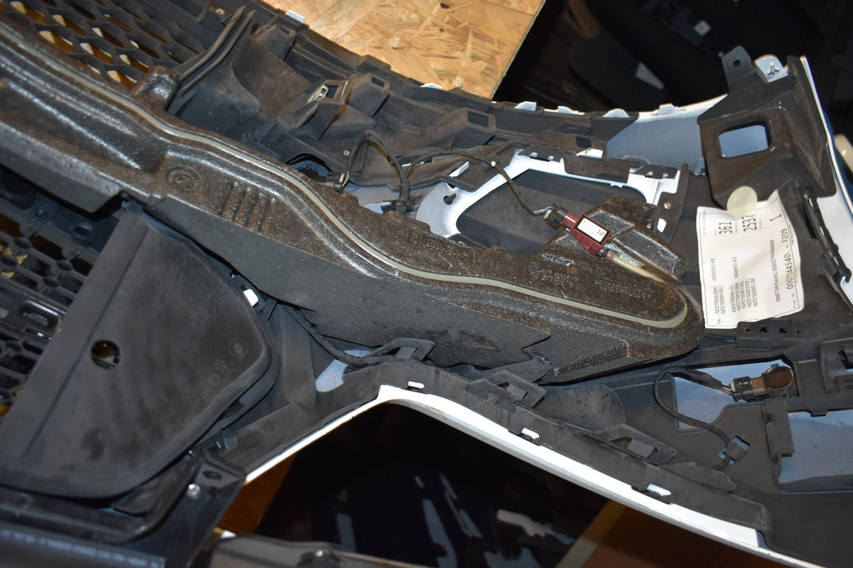 Original Mercedes w257 CLS Stoßstange vorne AMG Line Stoßfänger