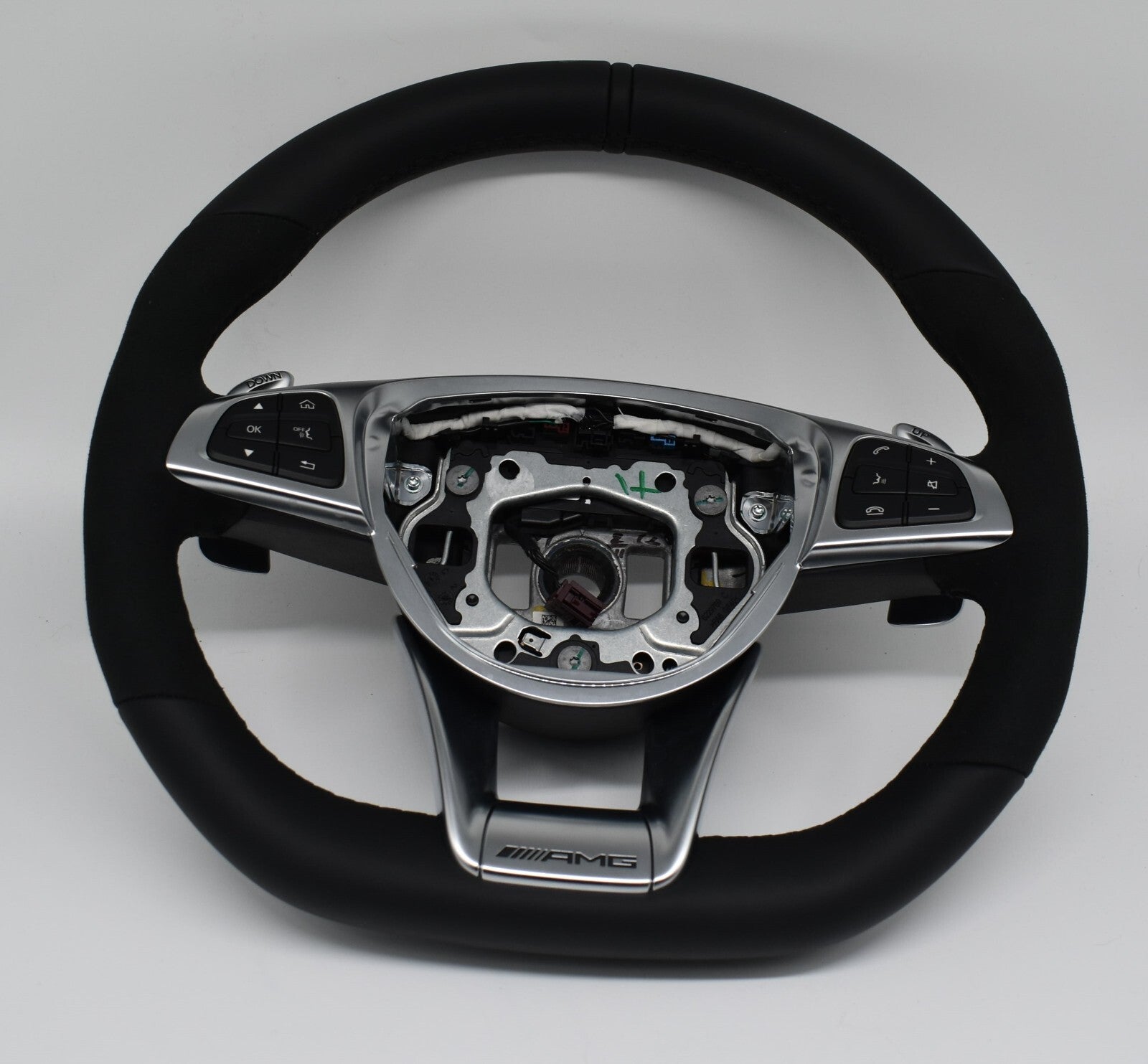 Original Mercedes AMG C63 C Klasse Lenkrad Alcantara schwarz a2054602603 GLC63