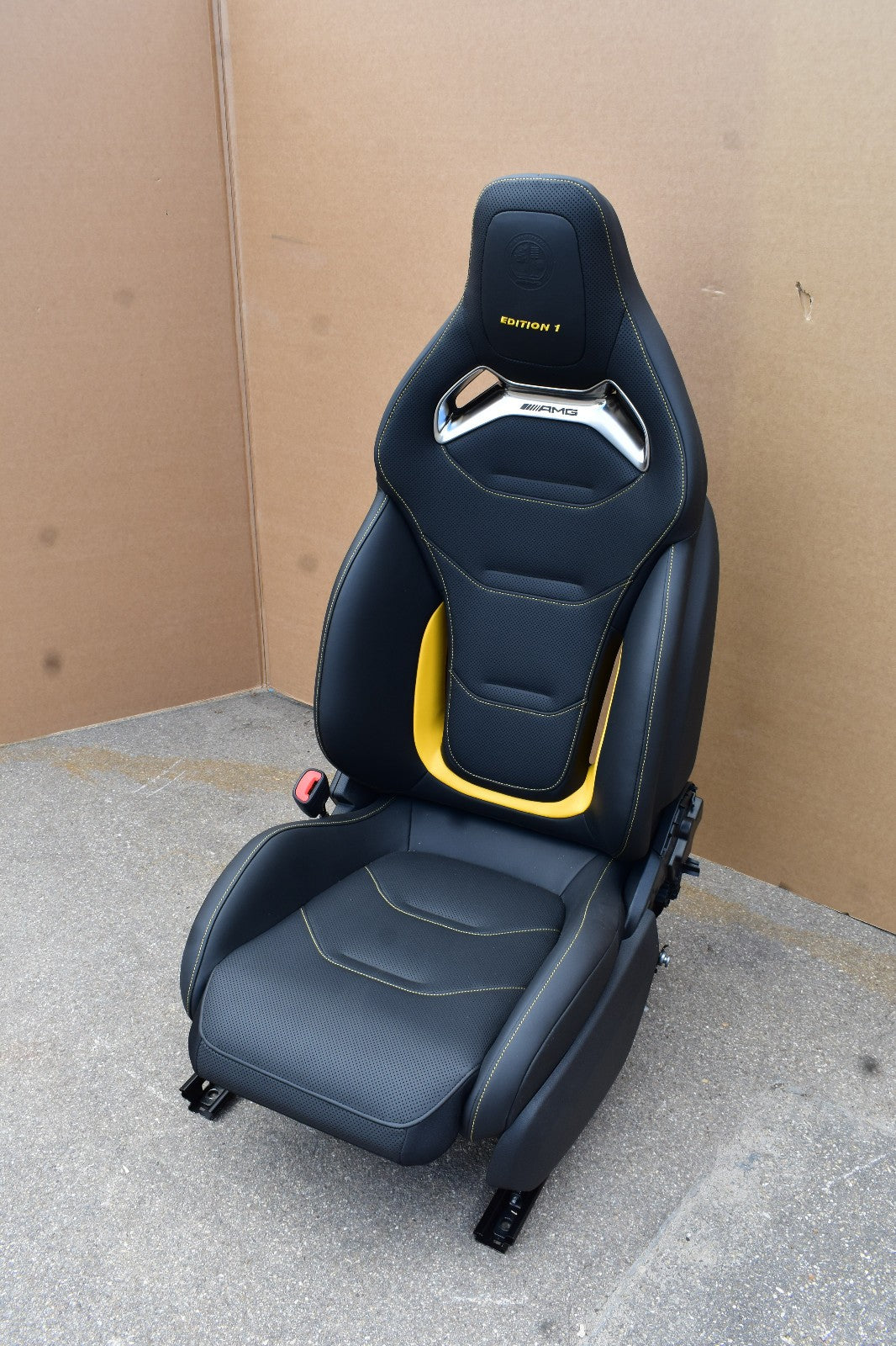 Mercedes wS214 W214 E Klasse AMG Sitze vorne links Performance Edition