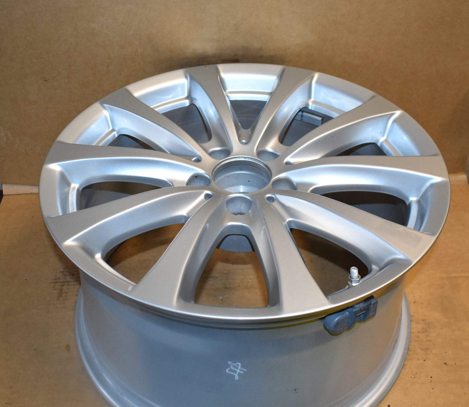 1x Original Mercedes Alufelge w221 S Klasse Alufelge A2214015502 9,5Jx18 ET43