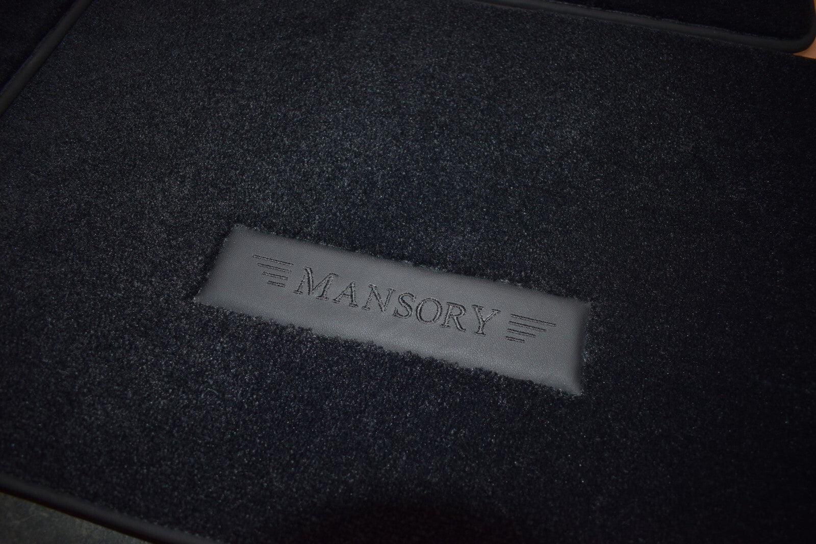 Rolls Royce RR31 Cullinan MANSORY Fußmatten Floor mats schwarz Velour