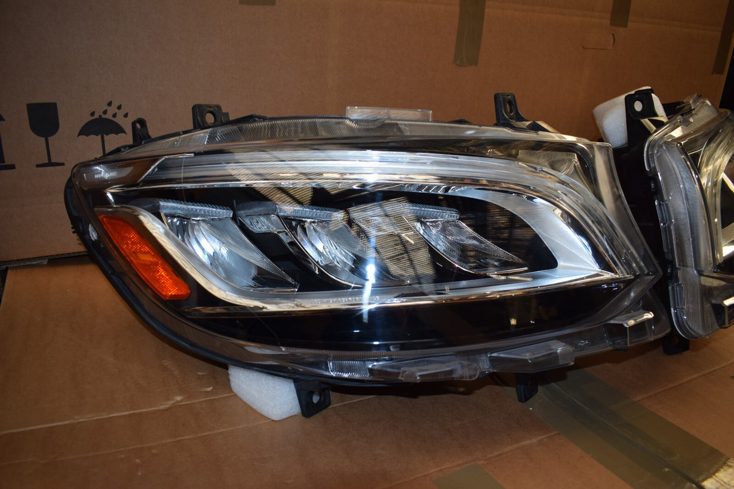 Original Mercedes Sprinter W907 Scheinwerfer LED USA rechts links headLight