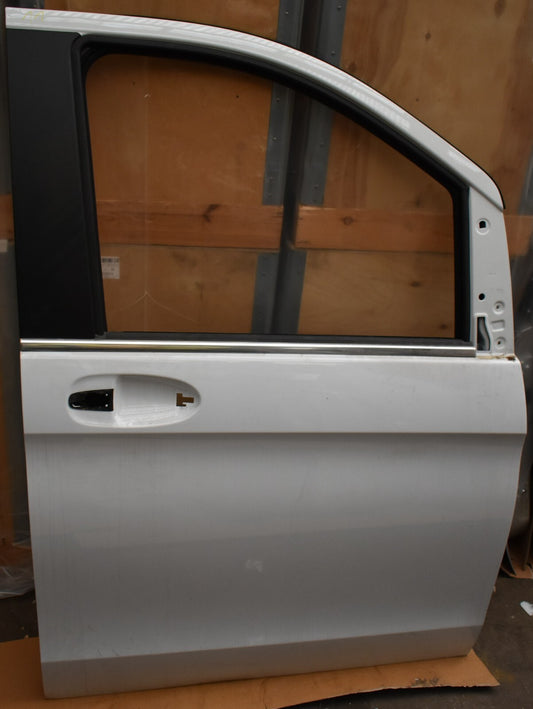 Original Mercedes w447 Beifahrer Tür vorne rechts Weiß A4477206700 V Klasse