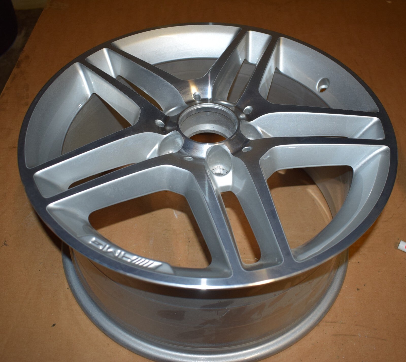 1x Original Mercedes w204 C Klasse Alufelge 17 Zoll a2044012400 8,5Jx17 Et58