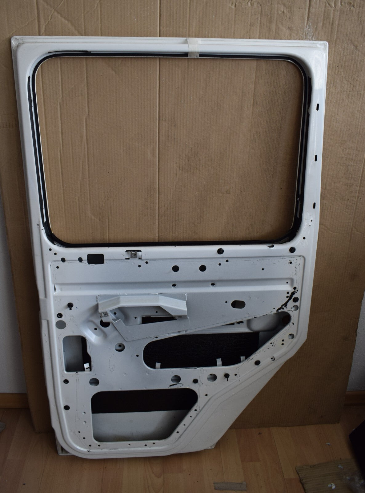 Original Mercedes G Klasse Türe door  w463 G HR hinten rechts weiß