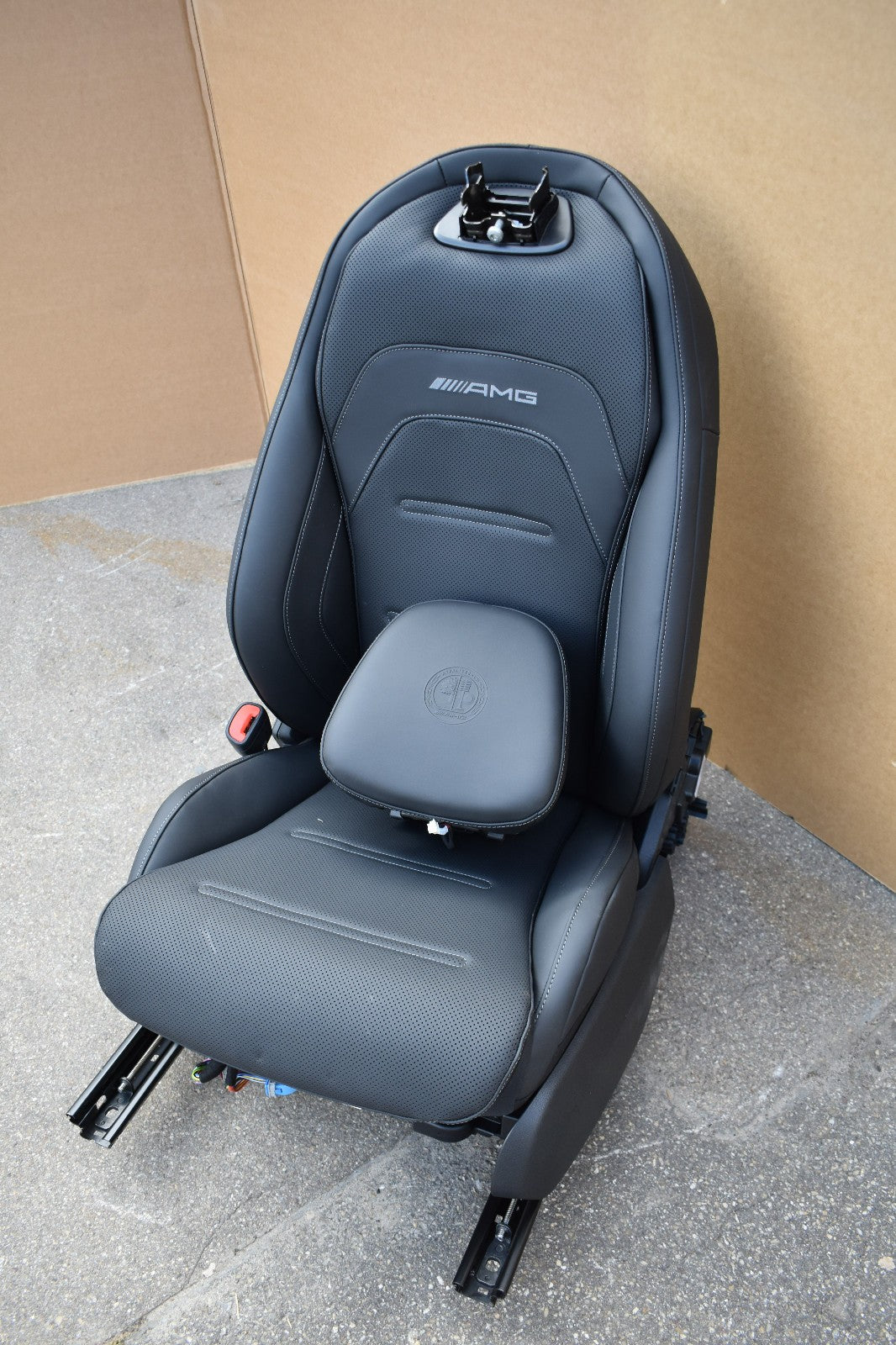 Mercedes wS214 E Klasse T Modell Amg Sitze vorne links Ledersitz Massage