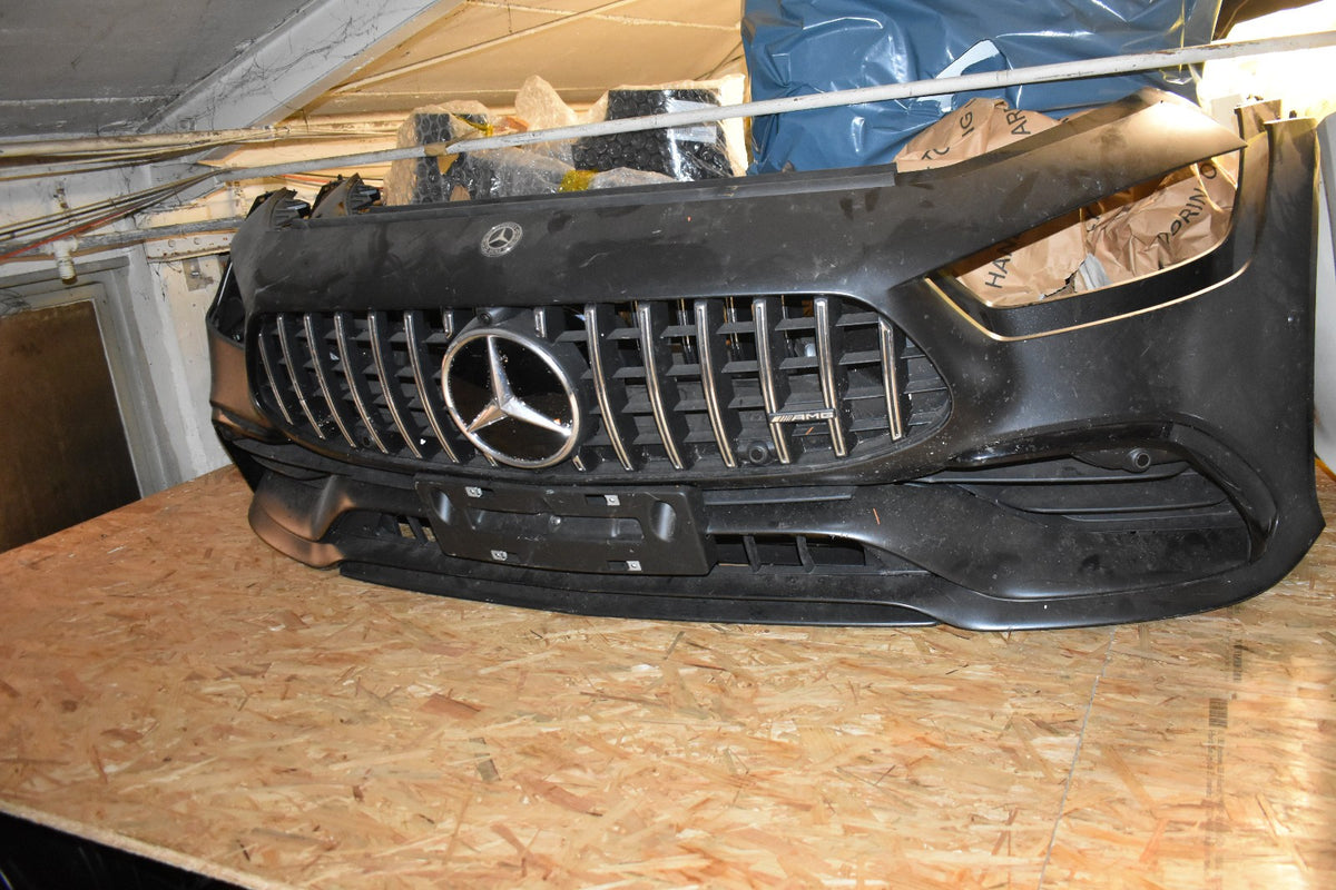 Original Mercedes GT 4 Türer X290 AMG 53 Stoßstange vorne Stoßfänger