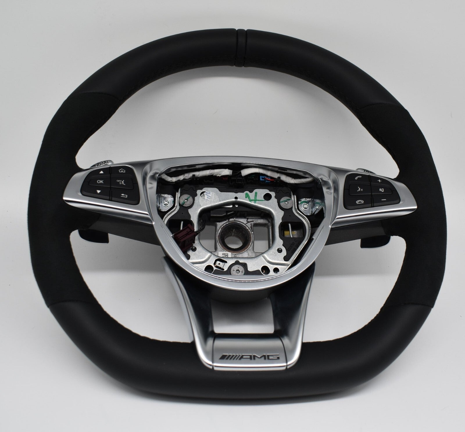 Original Mercedes AMG C63 C Klasse Lenkrad Alcantara schwarz a2054602603 GLC63