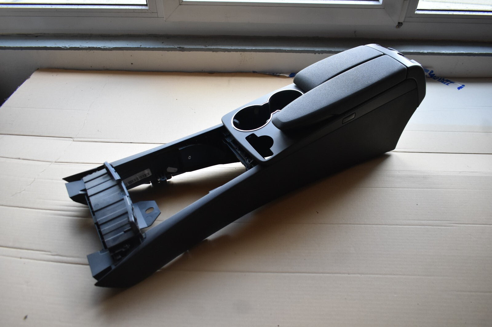 Original Mercedes w204 C Klasse Mittelkonsole Armlehne schwarz Cupholder