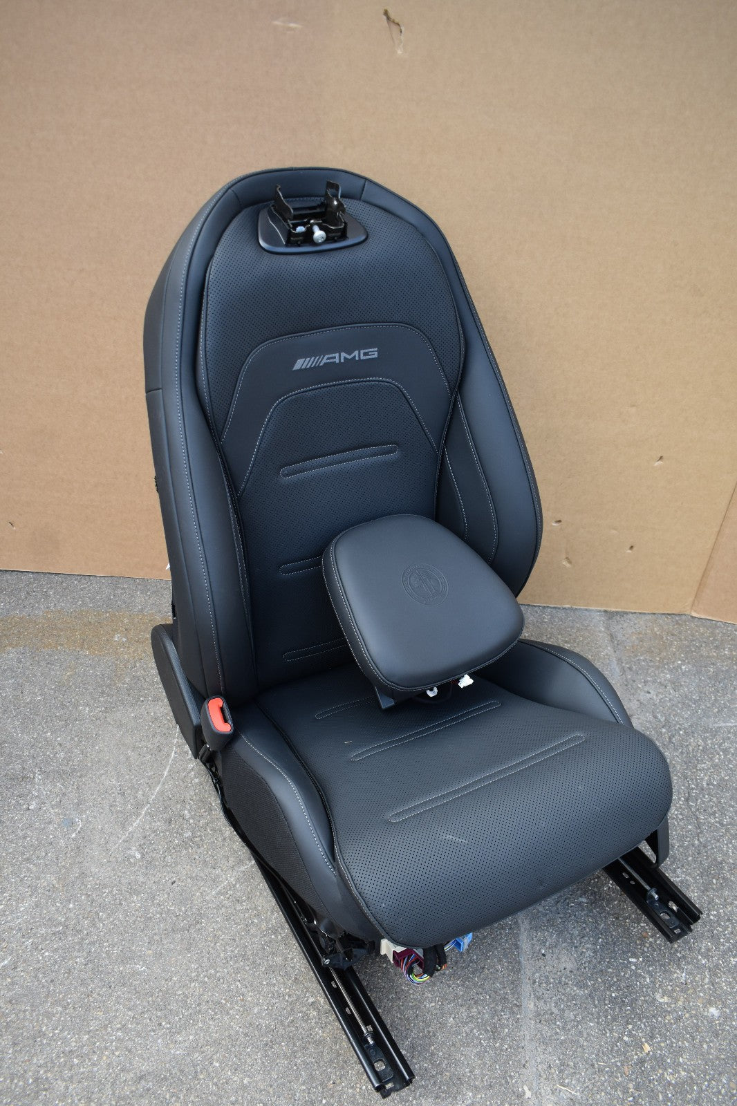 Mercedes wS214 E Klasse T Modell Amg Sitze vorne links Ledersitz Massage