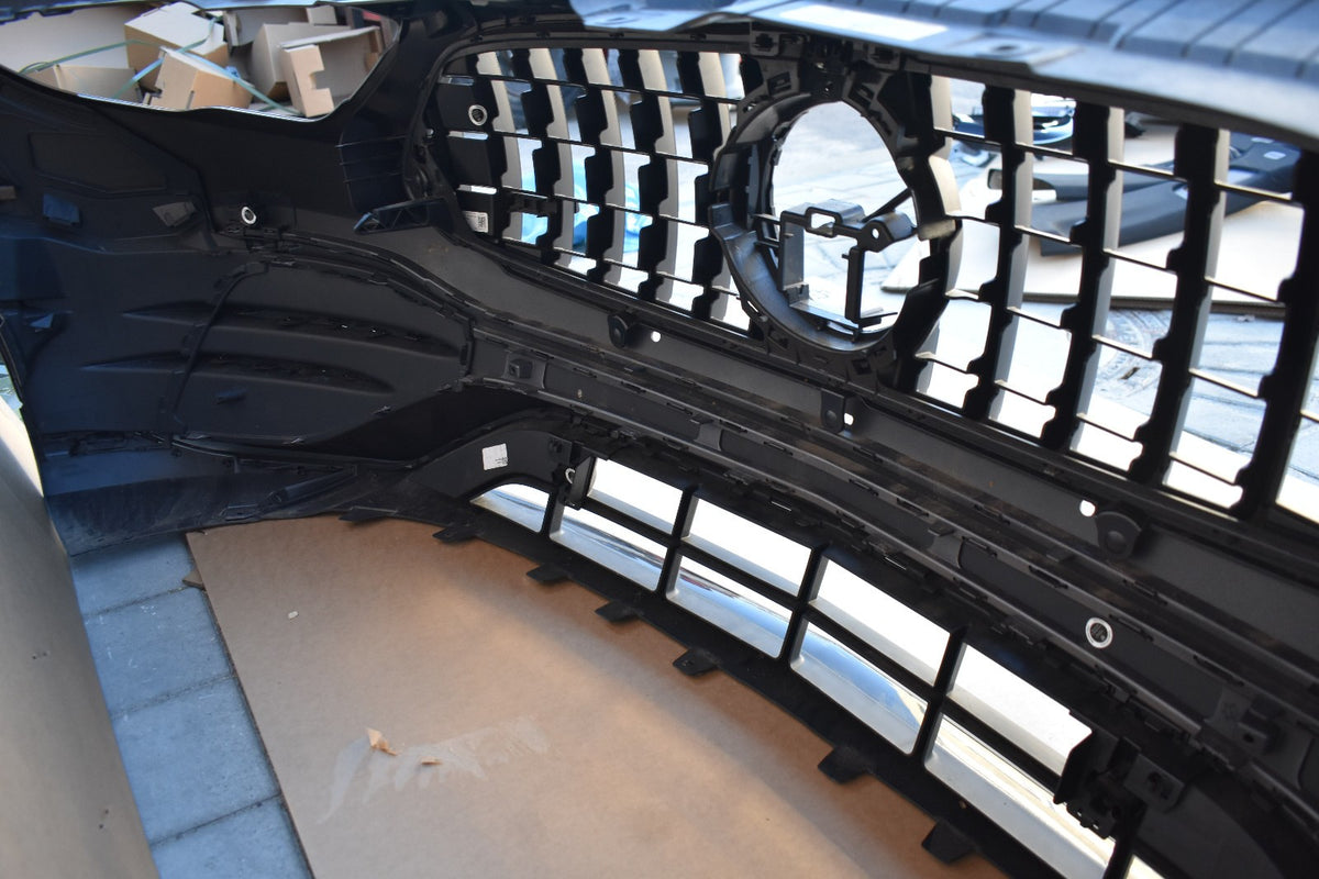 Original Mercedes H247 GLA AMG 45S Stoßstange vorne grau Panamerica Grill