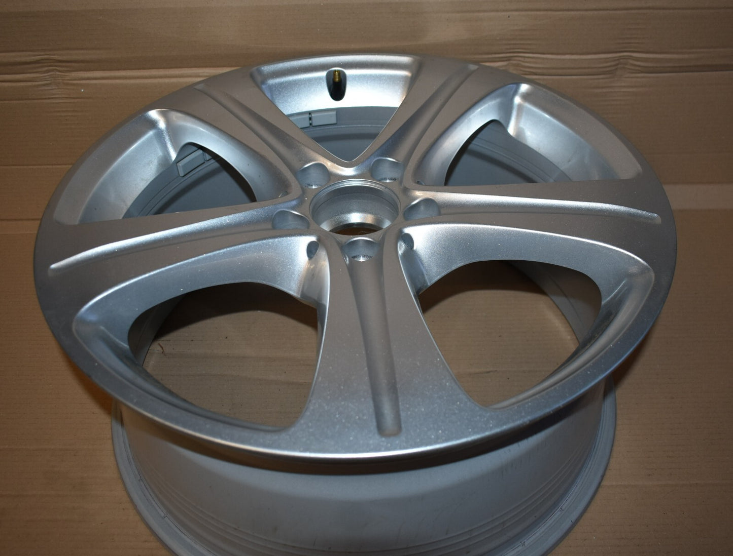1x Original Mercedes Alufelge E Klasse w213 a2134011400 8 x 18 ET43