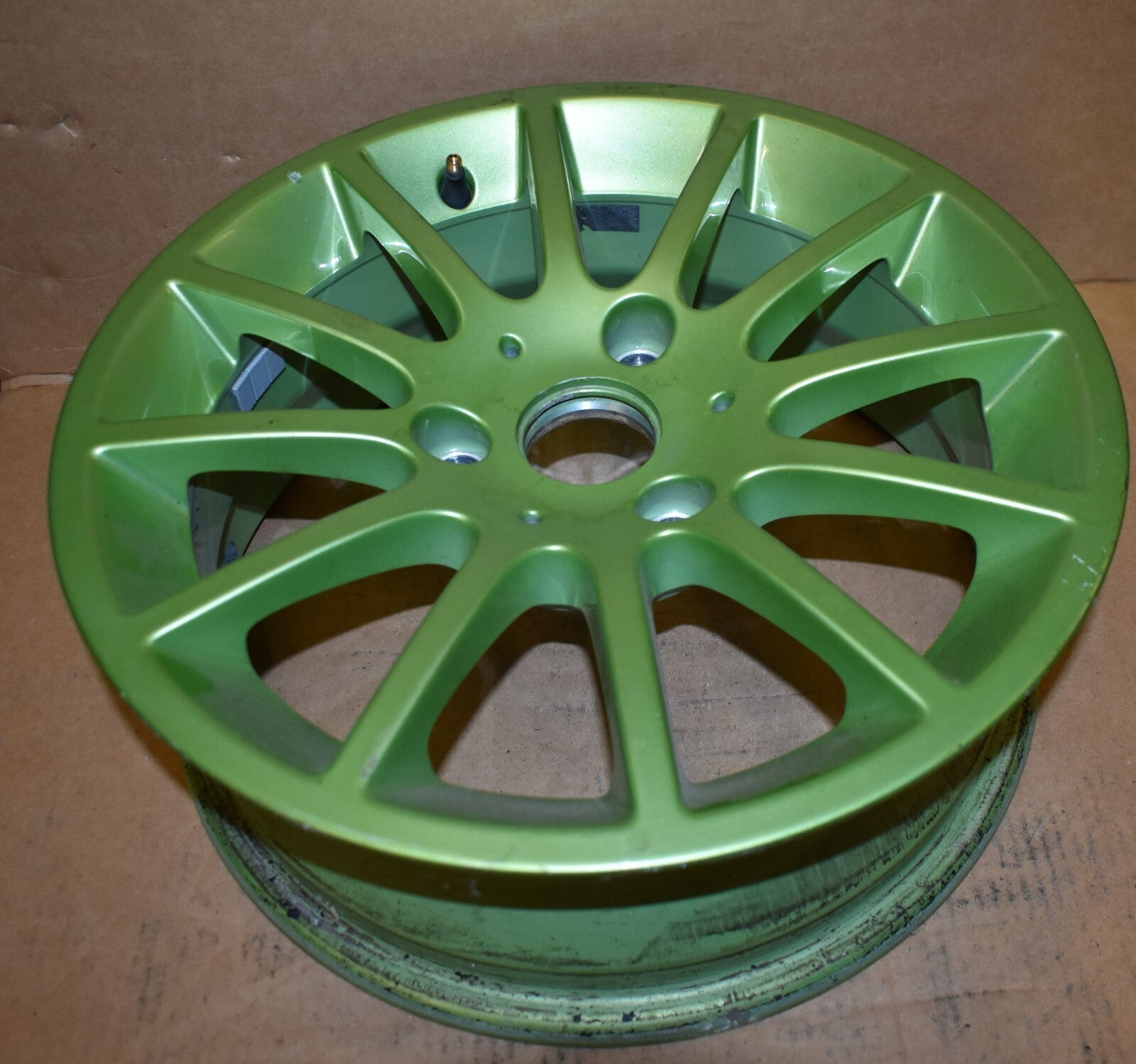 1x Original SMART w451 Alufelge Felge a4514010402 5,5Jx15H2 ET22