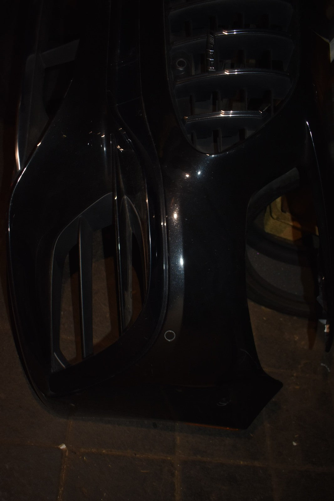 Original Mercedes w213 E63 AMG Stoßsatnge vorne Schwarz USA A2138851705