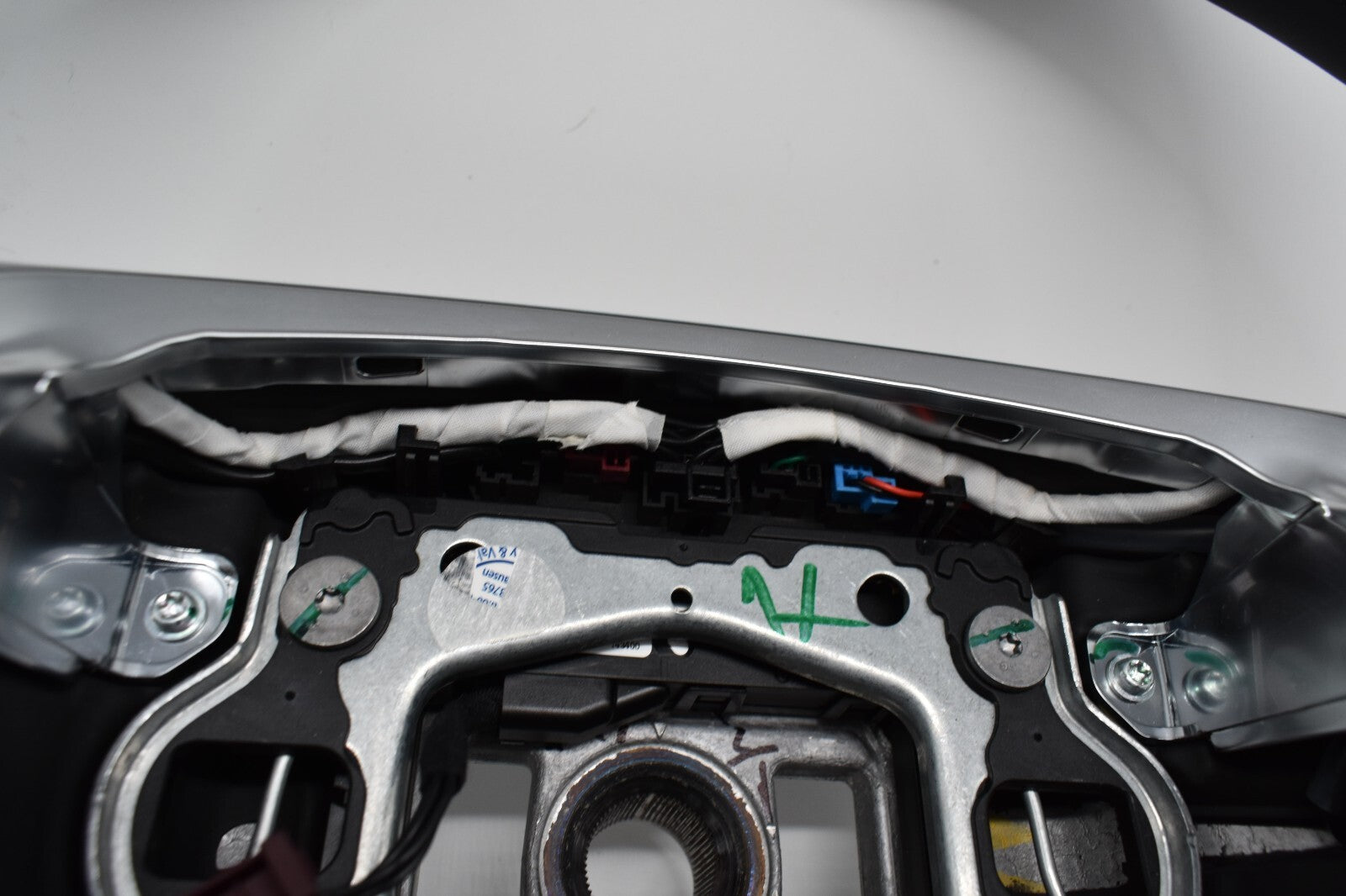 Original Mercedes AMG C63 C Klasse Lenkrad Alcantara schwarz a2054602603 GLC63