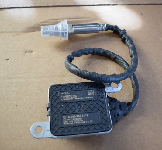1x Original Mercedes w907 w910 NOX Sensor A0009059112 OM651 OM642 NEU