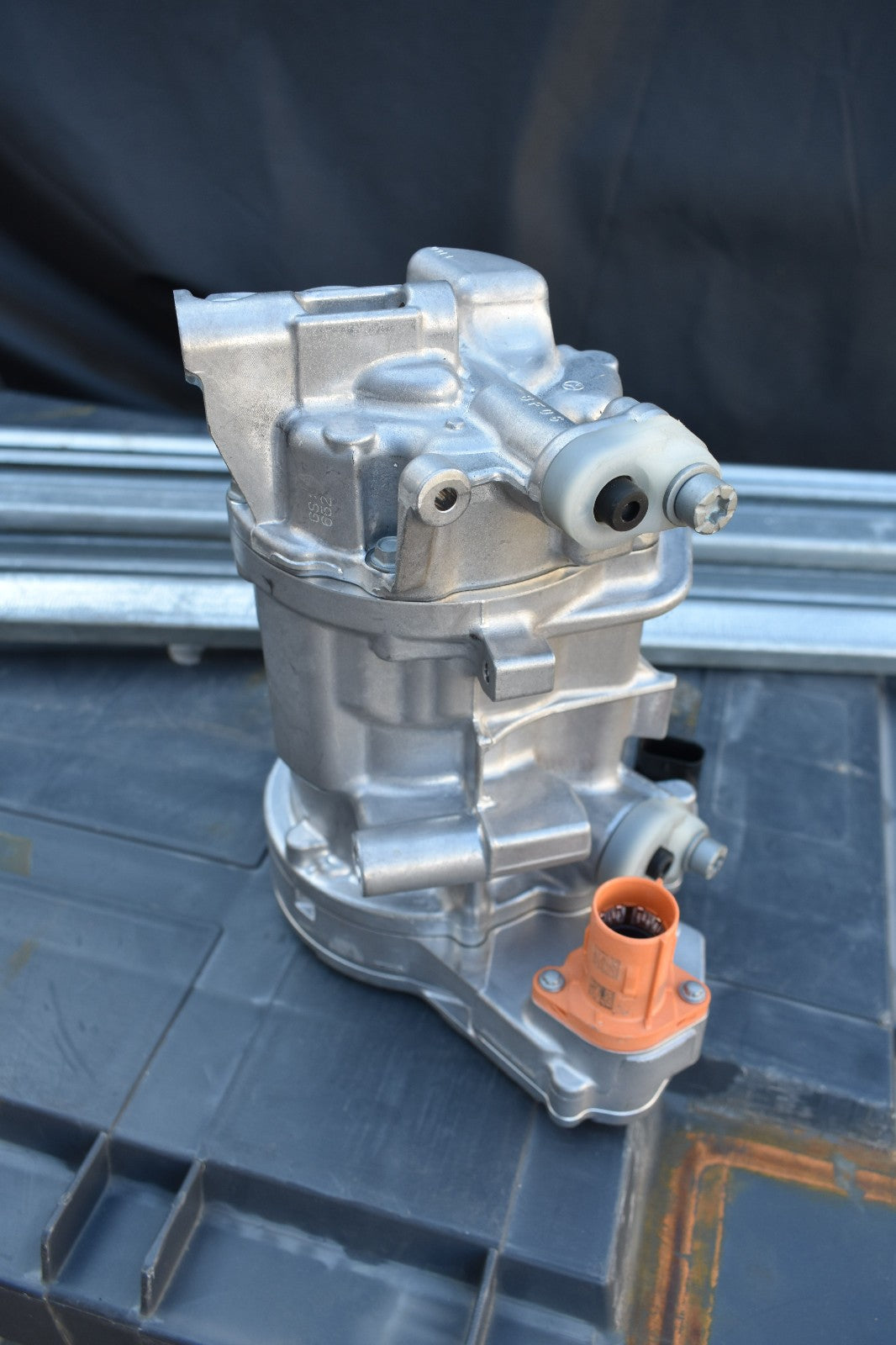 Original Mercedes Klimakompressor a0008307704 118 177 247 447 780 907 910