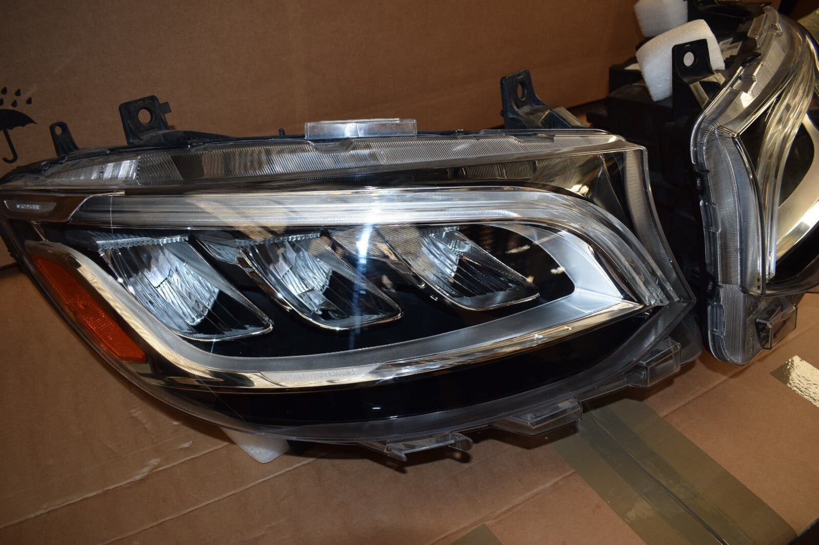 Original Mercedes Sprinter W907 Scheinwerfer LED USA rechts links headLight
